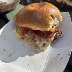Five Sisters Food Co - burger