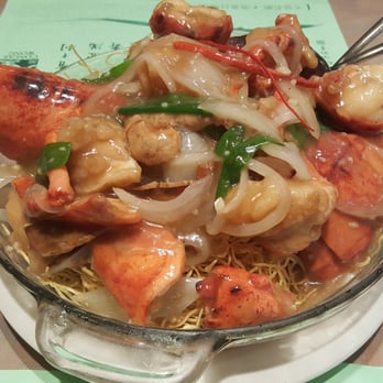 Congee Wong - Lobster with Ginger & Green Onion Chow Mein - Chinese Near Me - North York, Ontario Congee Wong - Lobster with Ginger & Green Onion Chow Mein - Chinese Near Me - North York, Ontario