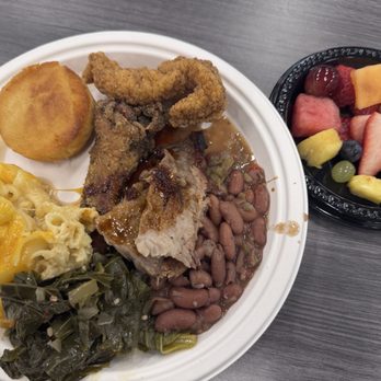 Felix's BBQ With Soul - Catering plate: MAC N' CHEESE, COLLARD GREENS, catfish, brisket, ALABAMA FRIED CHICKEN, beans and CORNBREAD - with a side of fruit - Barbeque Near Me - Carlsbad, California