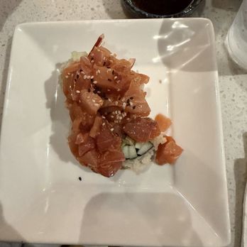 Sushi NROO - Spicy Tuna Roll - Sushi Bars Near Me - Los Angeles, California