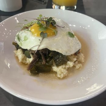 Cafe 4 - Short Rib - Comfort Food Near Me - Knoxville, Tennessee