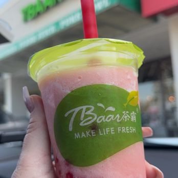 Tbaar - Strawberry & Banana - Bubble Tea Near Me - Orlando, Florida