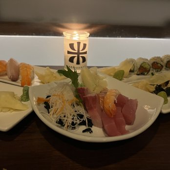 Umi Sake House - Sashimi Set - Sushi Bars Near Me - Seattle, Washington Umi Sake House - Sashimi Set - Sushi Bars Near Me - Seattle, Washington