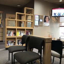 Skuba Dental Associates - part of waiting area