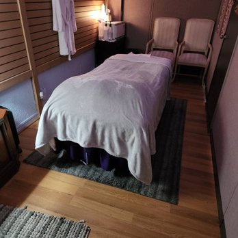 Heaven's Touch Massage Therapy - We Offer 30-60-90 Minute Deep Tissue Massage. We Have a Friendly Staff and Comfortable Atmosphere - Massage Therapy Near Me - Rohnert Park, California Heaven's Touch Massage Therapy - We Offer 30-60-90 Minute Deep Tissue Massage. We Have a Friendly Staff and Comfortable Atmosphere - Massage Therapy Near Me - Rohnert Park, California