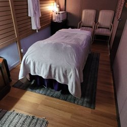 Heaven's Touch Massage Therapy - We Offer 30-60-90 Minute Deep Tissue Massage. We Have a Friendly Staff and Comfortable Atmosphere