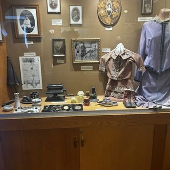 Rose Tree Museum and Books - Museums Near Me - Tombstone, Arizona Rose Tree Museum and Books - Museums Near Me - Tombstone, Arizona