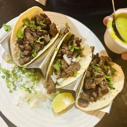 México Mágico - Tacos de bek.  Lots of meat! Full of flavor!