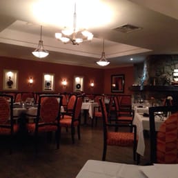 Nice intimate setting. Nice intimate setting.