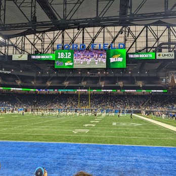 Ford Field - Stadiums & Arenas Near Me - Detroit, Michigan Ford Field - Stadiums & Arenas Near Me - Detroit, Michigan