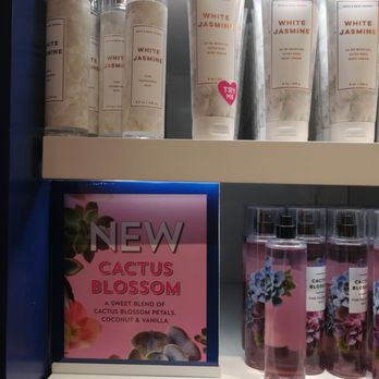BATH & BODY WORKS - Updated October 2025 - 79 Photos & 12 Reviews ...