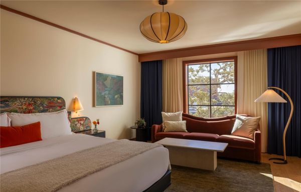 Hotel Daphne by null