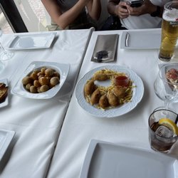 Amadores - Papas arrugadas, croquetas