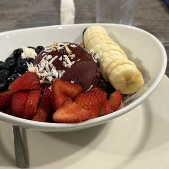 Berry Fresh Cafe - Açaí bowl! Very yummy.. lots of berries and açaí drizzled with honey and coconut. Jenny our server was awesome! - Breakfast & Brunch Near Me - Stuart, Florida Berry Fresh Cafe - Açaí bowl! Very yummy.. lots of berries and açaí drizzled with honey and coconut. Jenny our server was awesome! - Breakfast & Brunch Near Me - Stuart, Florida