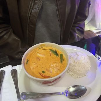 Thai Table - Red curry with shrimp - Thai Near Me - Spruce Pine, North Carolina