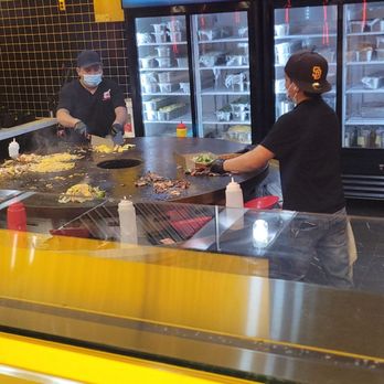 Hungry Bowl - Sushi cooks - Mongolian Near Me - Bowie, Maryland