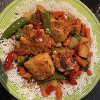 Lansdale Tavern - Vegetables with blackened salmon over rice - Bars Near Me - Lansdale, Pennsylvania Lansdale Tavern - Vegetables with blackened salmon over rice - Bars Near Me - Lansdale, Pennsylvania