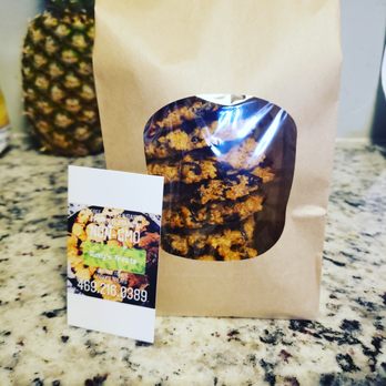 Roxy's Treats - a bag of cookies and a card - Desserts Near Me Roxy's Treats - a bag of cookies and a card - Desserts Near Me