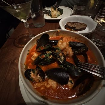 Guesthouse - Cioppino - Cocktail Bars Near Me - Kentfield, California