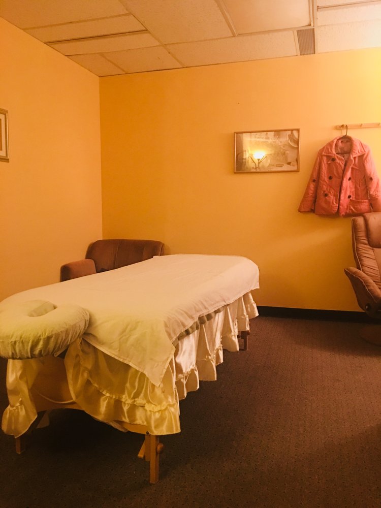 LILLY’S THERAPEUTIC MASSAGE Updated June 2024 8801 E Hampden Ave