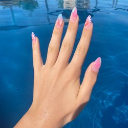 Besti Nail & Spa