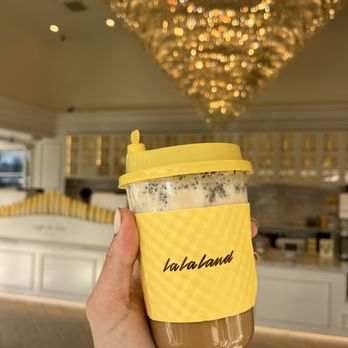 La La Land - Latte - Coffee & Tea Near Me - Glendale, California La La Land - Latte - Coffee & Tea Near Me - Glendale, California
