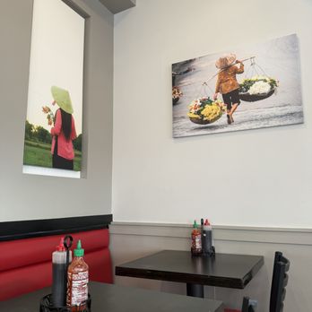 Ni’s Kitchen - Some wall decor. - Vietnamese Near Me - Wilmette, Illinois Ni’s Kitchen - Some wall decor. - Vietnamese Near Me - Wilmette, Illinois