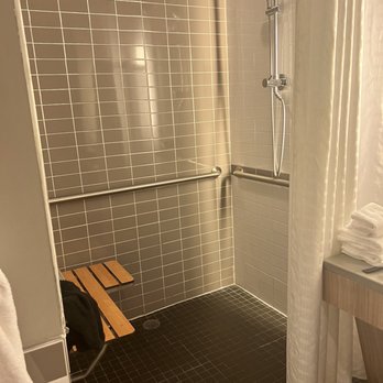 Hotel Nyack - JDV by Hyatt - Bathroom - Hotels Near Me - Nyack, New York Hotel Nyack - JDV by Hyatt - Bathroom - Hotels Near Me - Nyack, New York