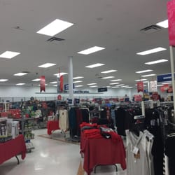 Marshalls - Brockton Marshalls -- Westgate Mall : 544 Westgate Drive, Brockton            Interior