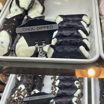 Labella Ferrara Cafe - Posted with review 09/20/25 - Desserts Near Me - New York, New York