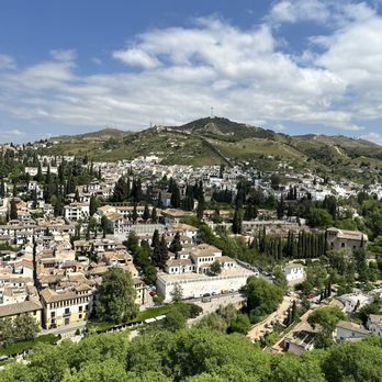 La Alhambra y El Generalife - View from The Alhambra - Landmarks & Historical Buildings Near Me - Granada, GR La Alhambra y El Generalife - View from The Alhambra - Landmarks & Historical Buildings Near Me - Granada, GR