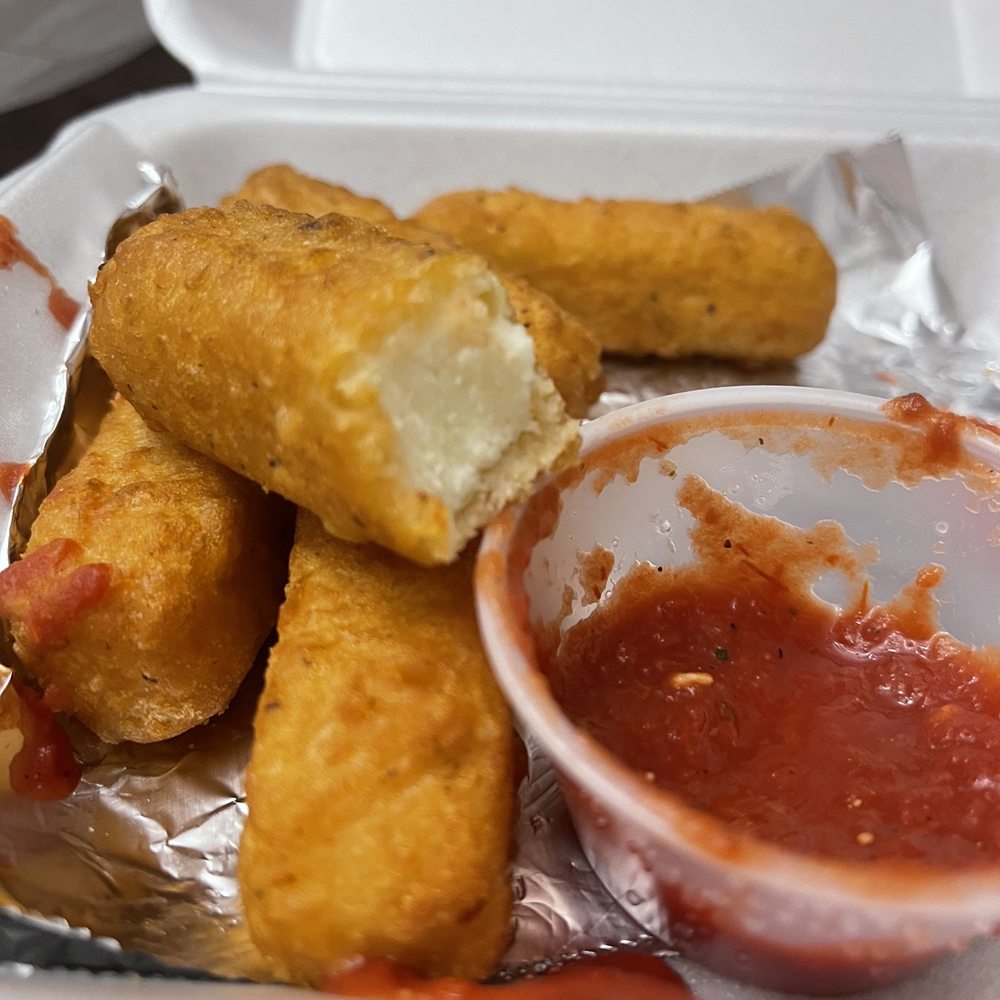 Mozz sticks, just needed a little heat up, very tasty. (Kids can make things cool down quickly!) Mozz sticks, just needed a little heat up, very tasty. (Kids can make things cool down quickly!)