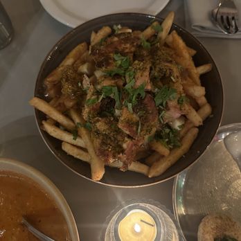 Badmaash - Fairfax - Chicken Tikka Poutine - Indian Near Me - Los Angeles, California Badmaash - Fairfax - Chicken Tikka Poutine - Indian Near Me - Los Angeles, California