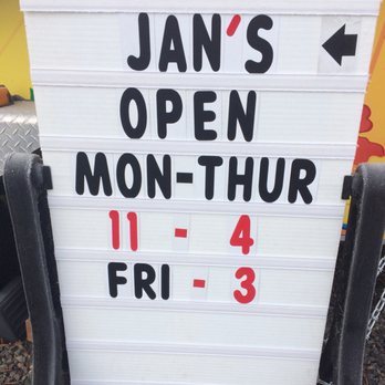 Jan's Grill & Chill - Food Trucks Near Me - White City, Oregon