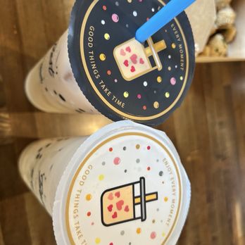 Bingsu Tea - Earl Gray Milk Tea and Oolong Milk Tea - Bubble Tea Near Me - Sacramento, California