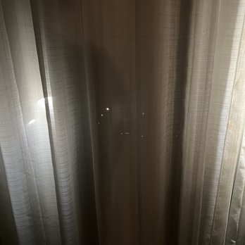 Best Western Warren Hotel - Another Angel of the blackout curtains. - Hotels Near Me - Warren, Michigan