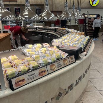 Buc-ee's - Barbecue - Convenience Stores Near Me - Bastrop, Texas Buc-ee's - Barbecue - Convenience Stores Near Me - Bastrop, Texas