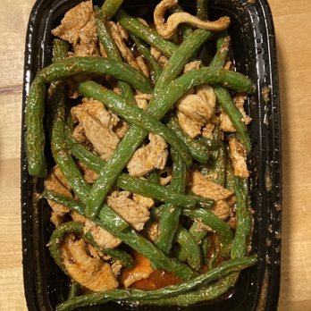 Anantra Thai Restaurant - Close up of prik king with chicken - Thai Near Me - Canoga Park, California