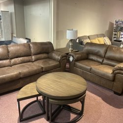 Furniture House - Blade - Coffee Sofa & Loveseat With Johurst- Grayish Brown/Black - Cocktail Table w/ 4 stools