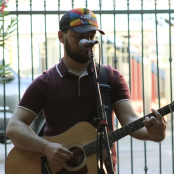 Hola Habibi - Joey Hines, local musician winds up to play his set - Beer Bar Near Me - Las Vegas, Nevada