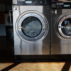 M & M Laundromat - Great place to wash and dry