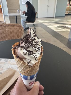 The Dapper Doughnut by null