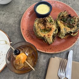 Excellent Smoked old fashioned and grilled artichoke Excellent Smoked old fashioned and grilled artichoke