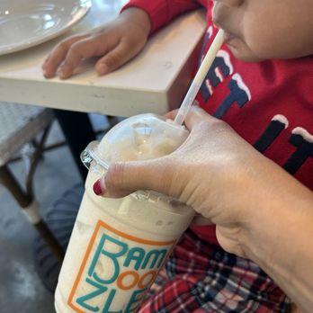 Bamboozle - Vegan Soursop pineapple smoothie - Vietnamese Near Me - Tampa, Florida