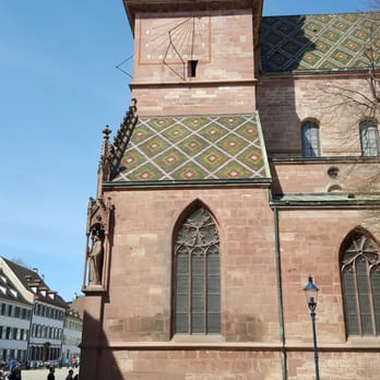 Pfarramt Münster - Awesome sundial on the side - Churches Near Me - Basel, BS