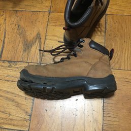 Redwing boot sole separated Redwing boot sole separated