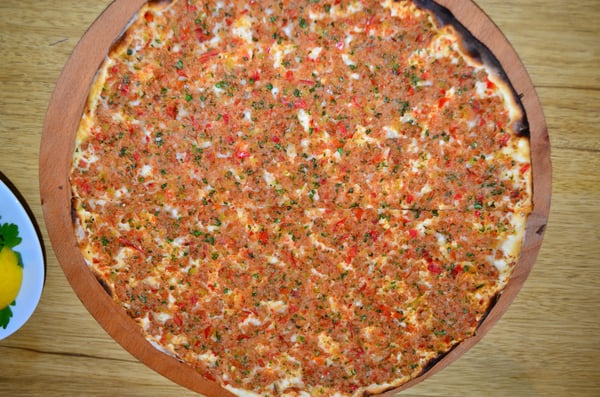 Forno Balat, İstanbul 'un En İyi Kahvaltı, Lahmacun ve Pizza & Pide Mekanları, Sizinle! by null