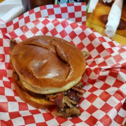 Mam's Rusted Skillet - Pulled pork sandwich