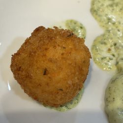 Nonno Pizza Cucina & Bar - Arancino al pesto