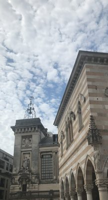 Piazza della Libertà by null